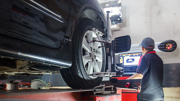 How Does Wheel Alignment Affect Tire Wear